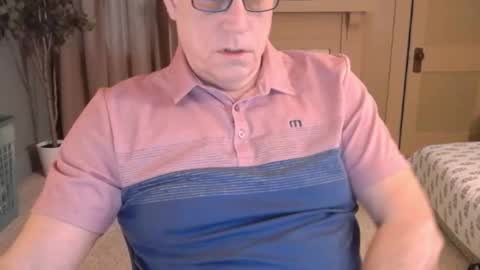 Snapshot of buttnakedfun954737 chatting on January 14, 1:17 pm Miles online show from January 14, 1:17 pm