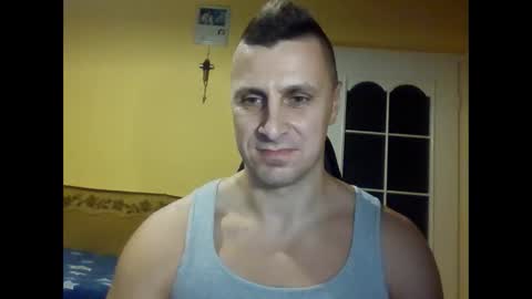bzykacz1988 online show from October 22, 10:24 pm