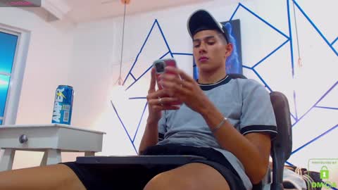 Valerio  online show from December 17, 8:10 pm