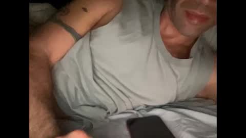 Snapshot of calmetvolupte chatting on October 13, 10:38 pm calmetvolupte online show from October 13, 10:38 pm