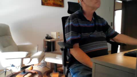 camcologne online show from June 1, 3:01 pm