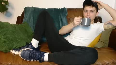 Snapshot of camdoattitude chatting on December 7, 12:13 pm CamDoAttitude online show from December 7, 12:13 pm
