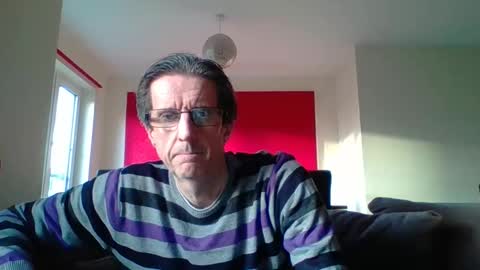 Snapshot of cameraaa chatting on October 25, 8:16 am cameraaa online show from October 25, 8:16 am