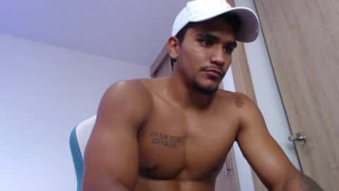 camilo_contre21 online show from March 24, 6:02 pm
