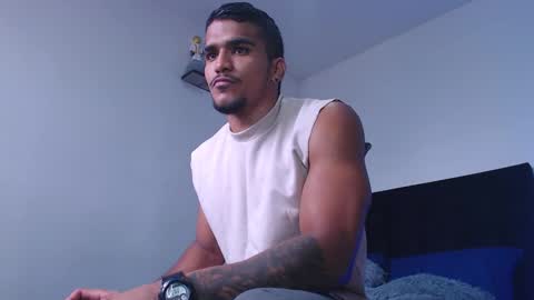 camilo_contre21 online show from February 19, 6:48 pm