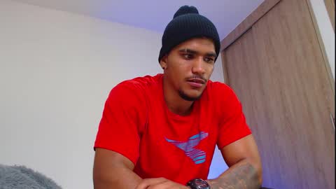 camilo_contre21 online show from November 4, 7:26 pm