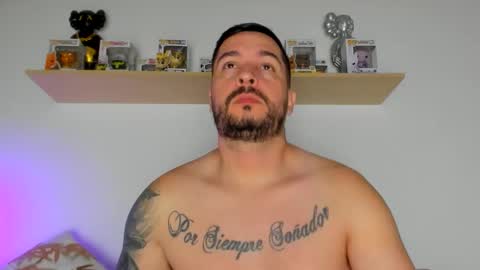 camilo_restrepo21 online show from February 25, 2:45 am