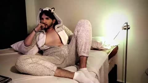 camilo online show from February 16, 5:37 am