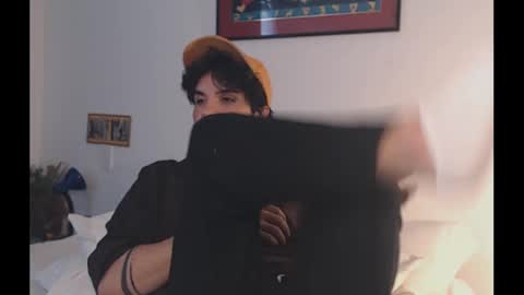 camilo online show from January 2, 10:01 pm