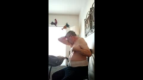 camlover1231234 online show from January 18, 6:32 pm