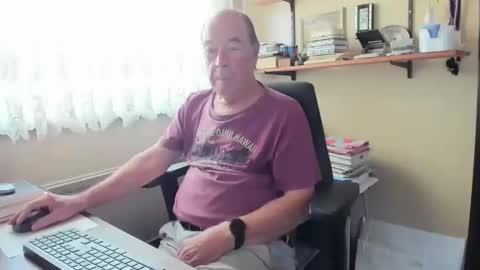 Cammee online show from November 3, 8:29 am