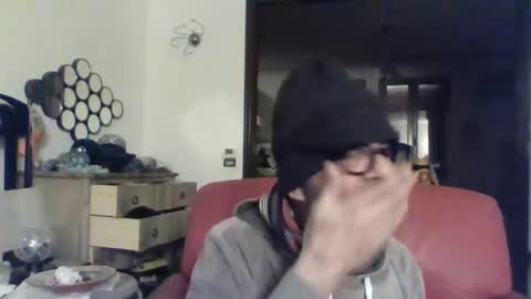 Snapshot of camomilla72 chatting on October 19, 2:09 pm Cristian online show from October 19, 2:09 pm