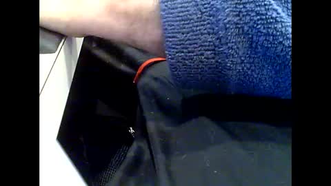 Snapshot of can1cum4u chatting on January 9, 3:01 pm can1cum4u online show from January 9, 3:01 pm