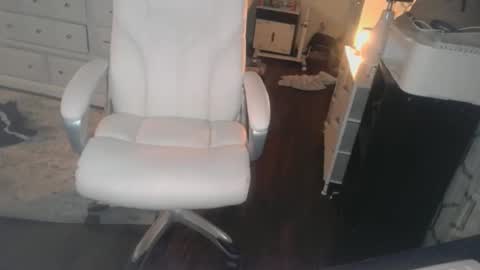 candyland022 online show from January 8, 3:45 am