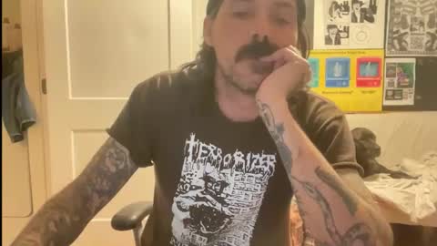 cantleavethehouse online show from February 4, 8:09 am