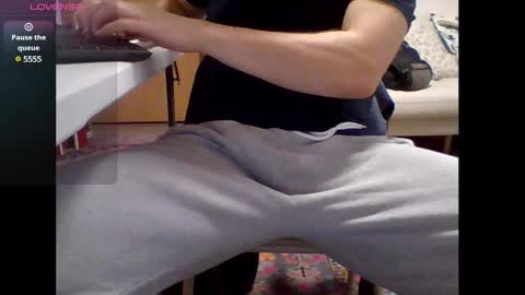 captainbratwurst21 online show from December 16, 3:43 pm