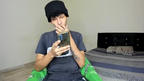 Carlos and Cristian  online show from December 22, 11:44 am