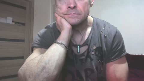 Laz online show from December 19, 12:13 am