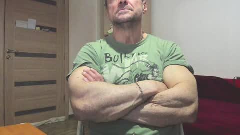 Laz online show from December 11, 6:37 pm