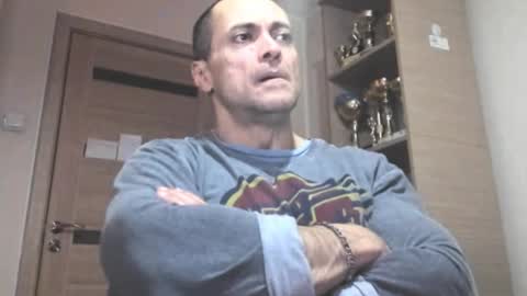 Laz online show from October 18, 8:47 pm