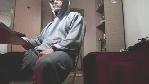 Laz online show from December 31, 12:04 pm