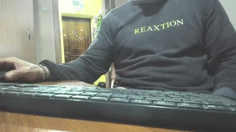 Laz online show from December 30, 1:47 pm