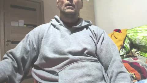 Laz online show from February 23, 7:36 pm