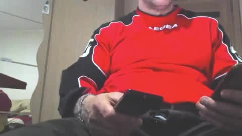 Laz online show from February 8, 7:18 pm