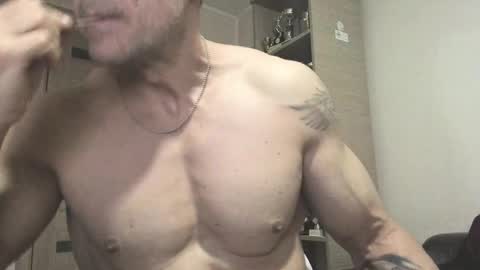 Laz online show from September 15, 11:17 pm