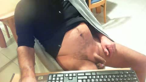 Snapshot of carredegazon chatting on January 16, 10:44 pm carredegazon online show from January 16, 10:44 pm