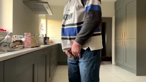 Snapshot of carsticker999 chatting on March 8, 7:57 am Carsticker999 online show from March 8, 7:57 am