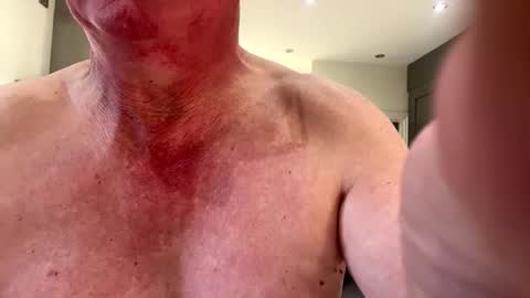 Snapshot of carsticker999 chatting on October 26, 7:43 am Carsticker999 online show from October 26, 7:43 am