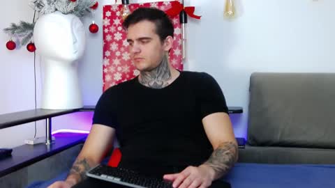 Carter online show from December 17, 8:23 am