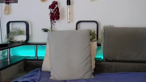 Carter online show from March 8, 6:14 pm