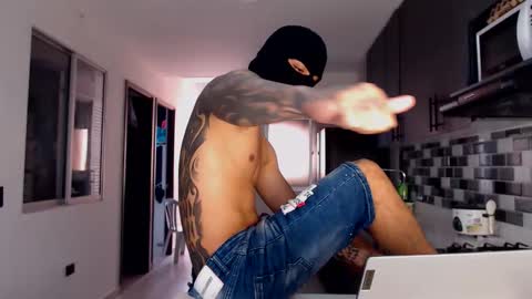 cash_master777 online show from December 4, 2:13 pm