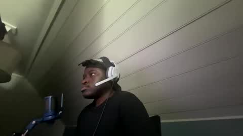 Snapshot of casper_afk chatting on December 21, 5:40 pm casper afk online show from December 21, 5:40 pm