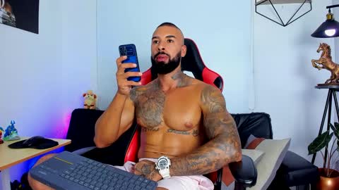 Matheo Brown online show from February 20, 4:14 pm