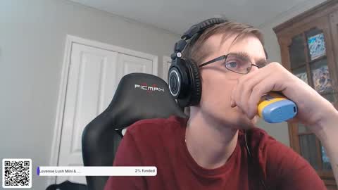 casuallycorrupt online show from December 5, 9:16 am