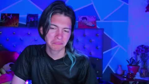 I am Valentinn online show from November 22, 7:57 pm