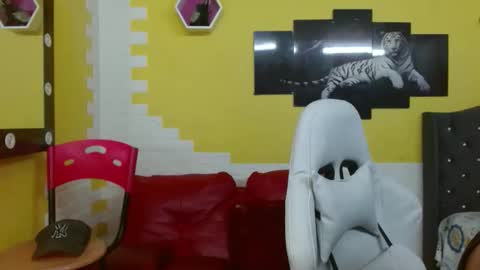 chacorta_ online show from April 3, 2:25 pm