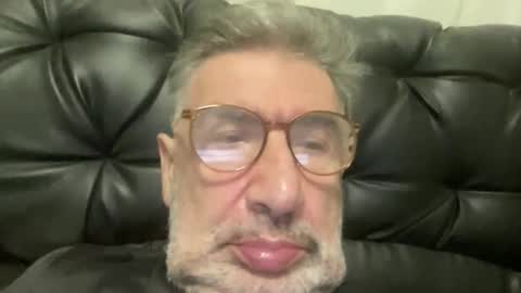 champsex305610 online show from November 30, 6:32 pm