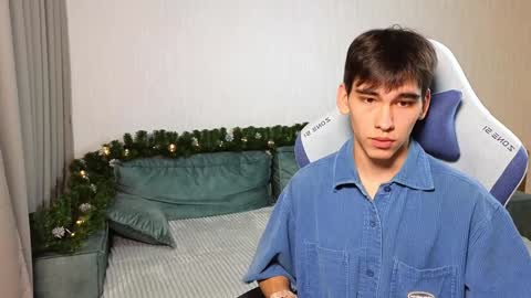 LUCASRYANPVT IS OPEN online show from December 11, 12:16 pm