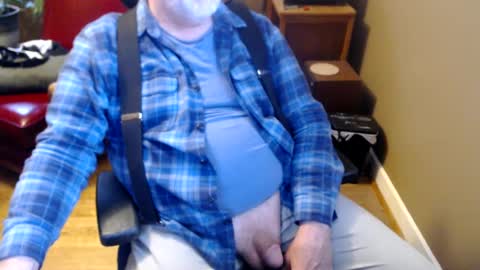Snapshot of chgodad chatting on February 19, 10:31 pm chgodad online show from February 19, 10:31 pm