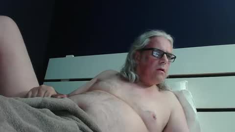 chiguitar online show from September 17, 12:55 am