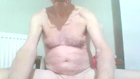 chipper341596 online show from December 7, 5:53 pm