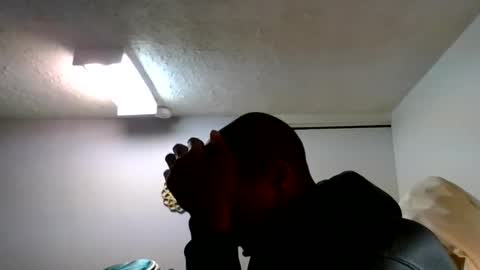Snapshot of chocolatinhermoso chatting on March 1, 1:22 am Chocolatinhermoso online show from March 1, 1:22 am