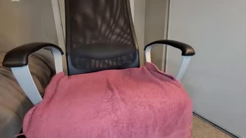 Snapshot of chocostroke chatting on December 5, 12:30 am ChocoStroke online show from December 5, 12:30 am