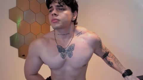 Chris Cooper Independent model online show from November 29, 2:24 am