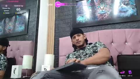 chris_dick2 online show from January 13, 2:49 am