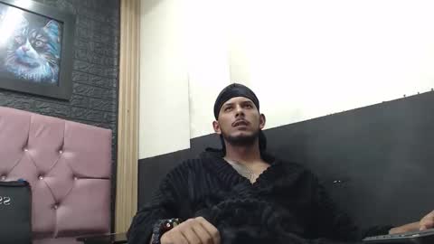 chris_dick2 online show from October 21, 4:04 am